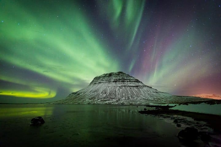 Excursión de 2 días a Snæfellsnes por la cueva de lava y auroras boreales