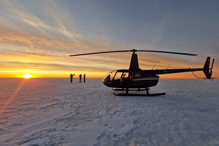 Tour privado en helicóptero – Volcanes y glaciares en Islandia