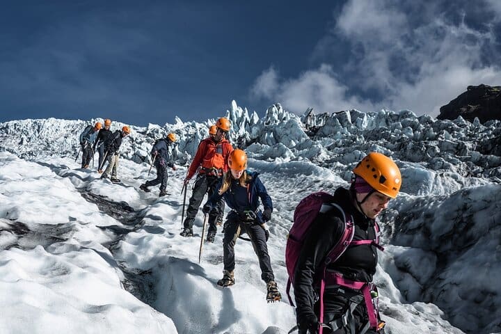 Skaftafell: Caminata por el Glaciar en Grupo Pequeño con Guía y Traslado