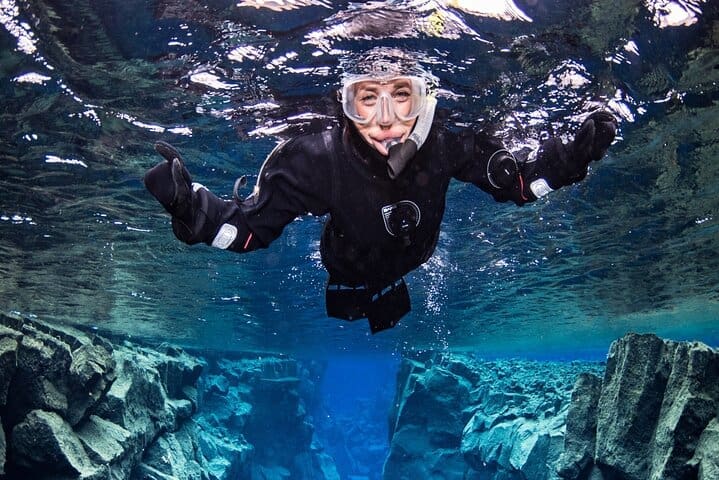 Tour privado en círculo dorado con buceo con Silfra desde Reikiavik