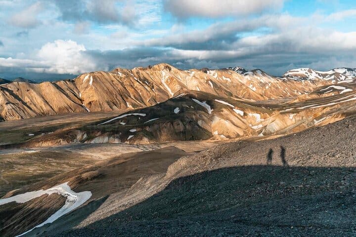 Tour privado de día completo Landmannalaugar con aguas termales naturales