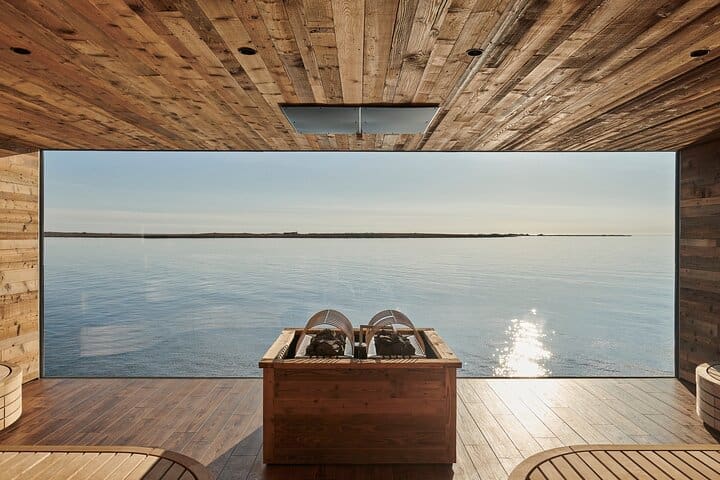 Experiencia Sky Lagoon Spa con traslado privado desde Reikiavik