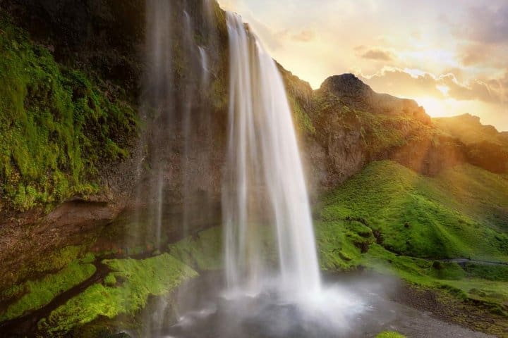 Cascada de la Costa Sur, Playa Negra, Aventura Glaciar Grupo pequeño