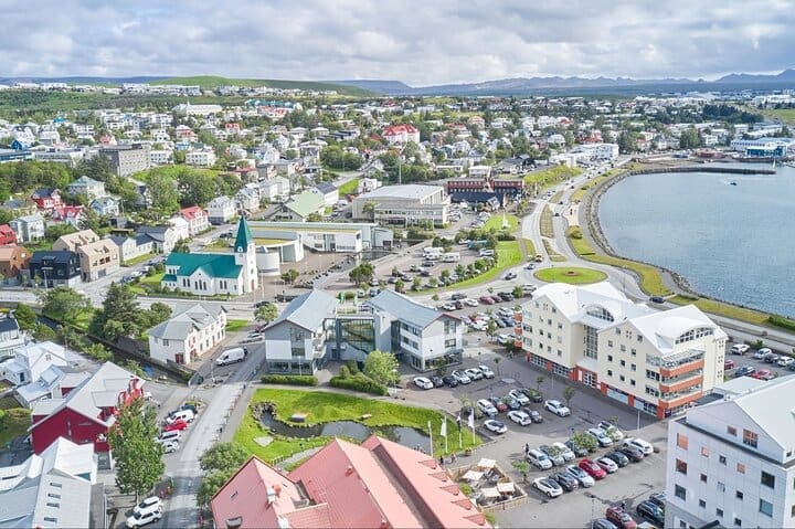 Tour privado a pie Hafnarfjörður Cultura Folclore y naturaleza