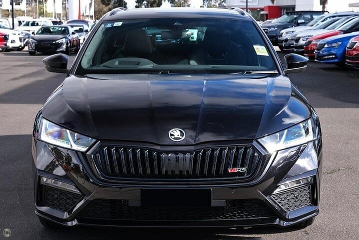 Llegada desde el aeropuerto de Reykjavik a Reykjavik-Parada 2hs Blue Lagoon