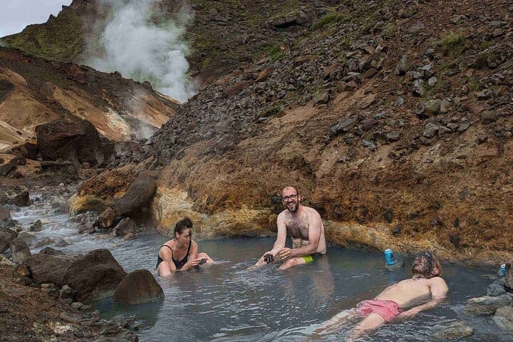 Excursión privada de un día a Hengill y las aguas termales perdidas