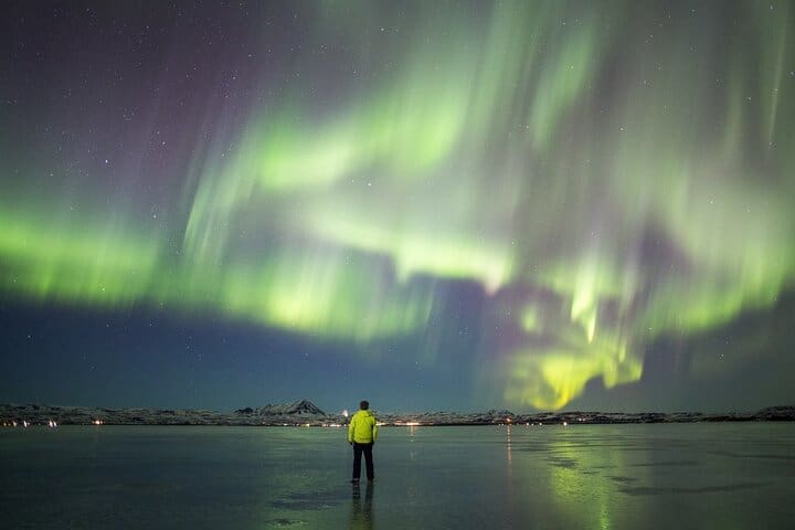 Tour de auroras boreales por Myvatn con guía local