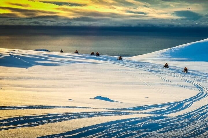 Moto de nieve en Eyjafjallajökull