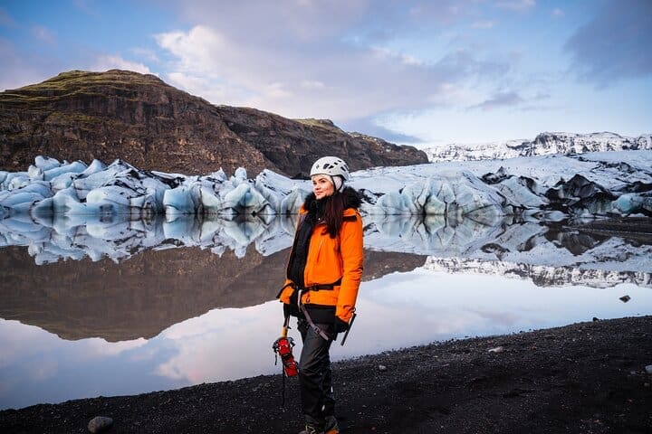 Excursión a pie por la costa sur y los glaciares para grupos pequeños desde Reikiavik
