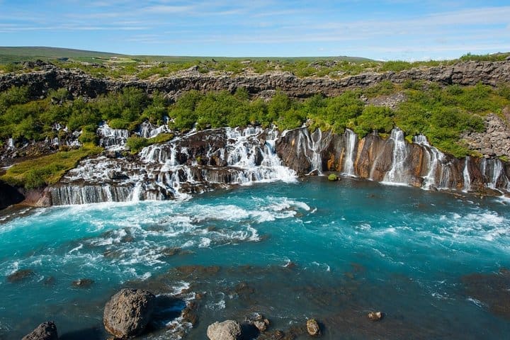 Silver Circle : Cueva de lava, Cascadas & Islandia Caballos-Grupo reducido