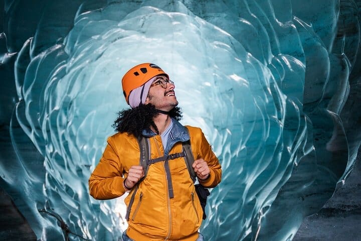 Cueva de hielo del volcán Katla – excursión en super jeep desde Vik