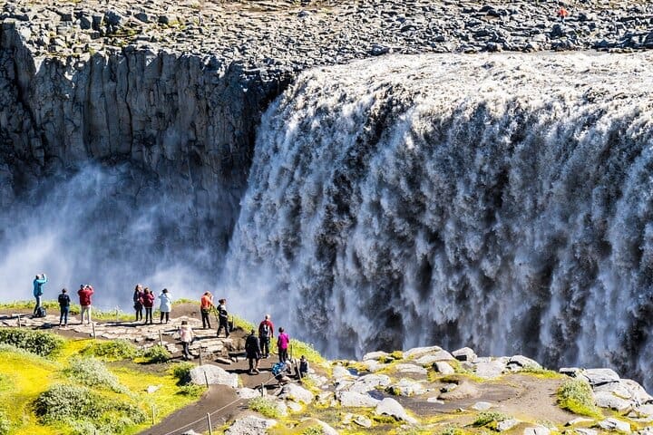 Excursión de un día al lago Myvatn, Dettifoss y Goddafoss Waterfalls desde Akureyri