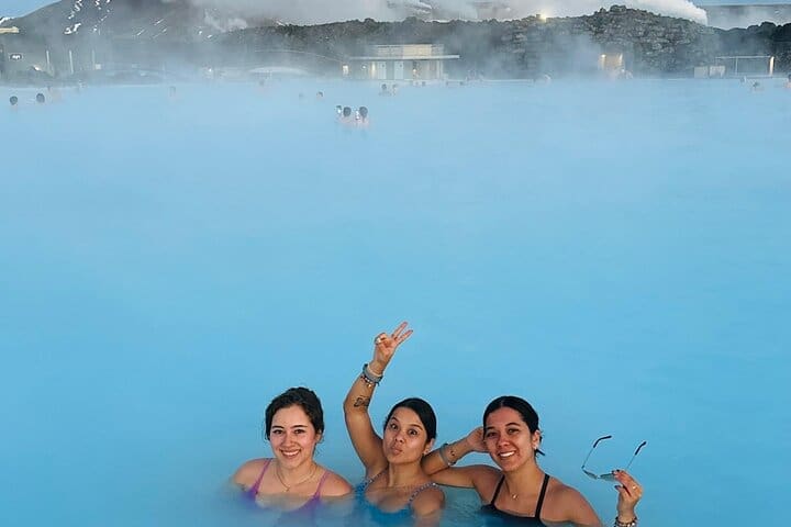 Traslado privado desde Blue Lagoon al aeropuerto de Keflavík