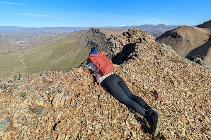 Caminata de un día al borde del cuchillo privado a Moskardshnjukar