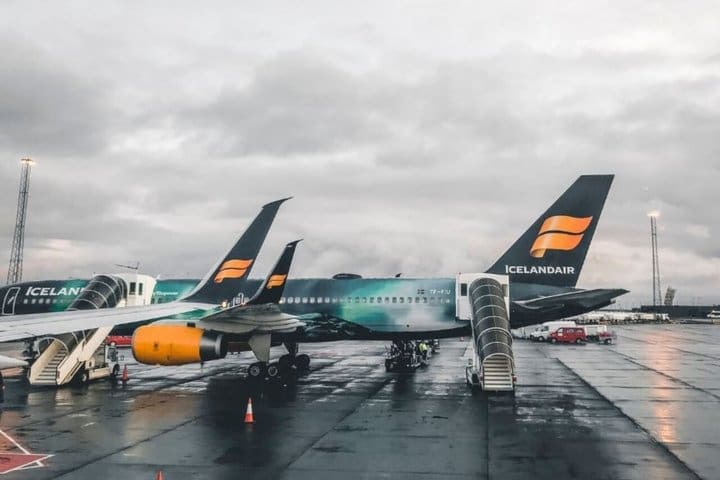 Aeropuerto de Keflavik (KEF) ↔ Reikiavik : Traslado privado al aeropuerto
