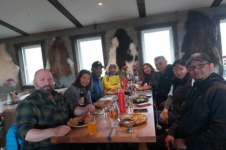 Tour privado a pie con comida en Reikiavik por Otto el Vikingo