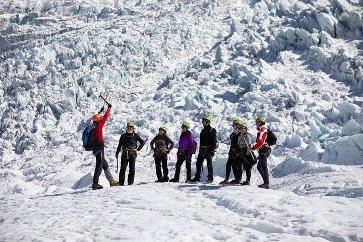 Skaftafell Glacier Hike 3 – Excursión en grupo pequeño de una hora