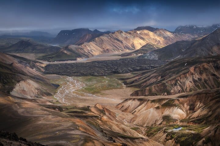 Landmannalaugar Senderismo Cascada de Haifoss y Baño de Naturaleza