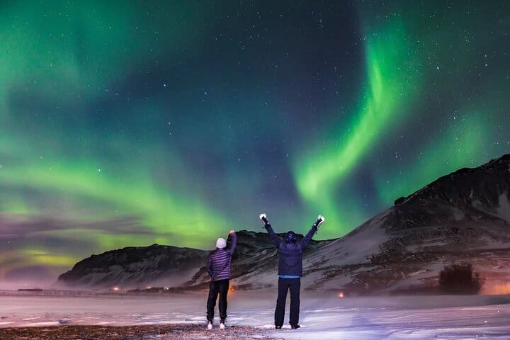 Northern Lights Tour PRO Fotos Bebidas Snacks de Reykjavik