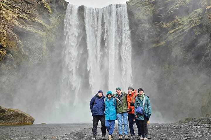 Plan privado de varios días : KEF Transfer, Golden Circle & South Coast