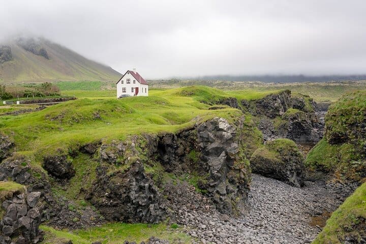 Tour privado de día completo en la península de Snaefellsnes