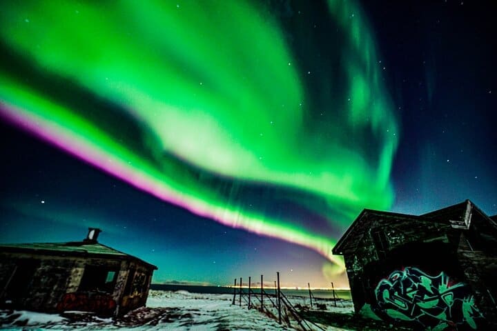 Tour en grupo pequeño en 4×4 auroras boreales de Reikiavik con fotógrafo