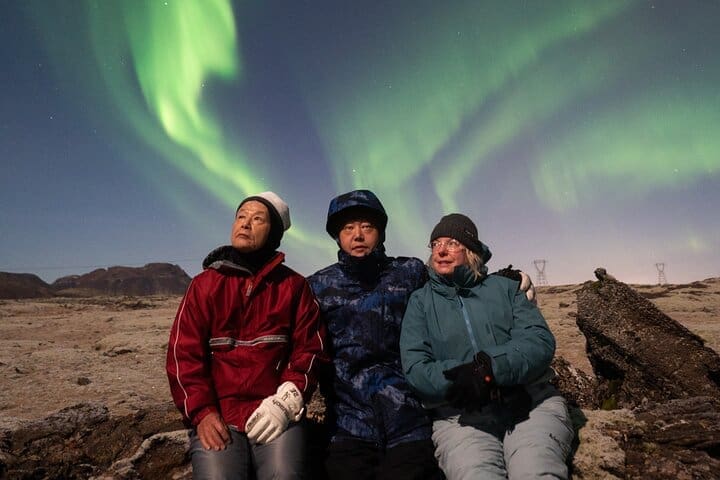 Aventura privada en aurora boreal 4×4 con fotos desde Reikiavik