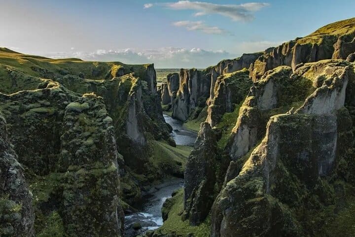 Tour de 3 días en la costa sur y el círculo dorado con guía chino