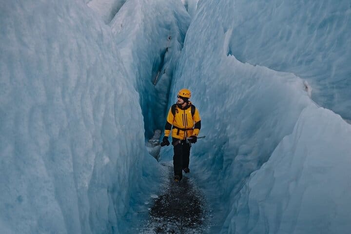 Blue Ice Discovery – Caminata guiada por los glaciares desde Skaftafell