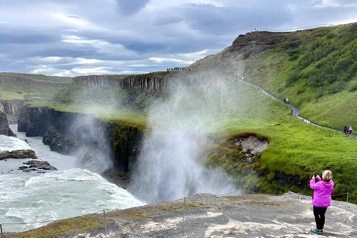 Tour Privado por el Círculo Dorado en Guía Multilingüe Opciones