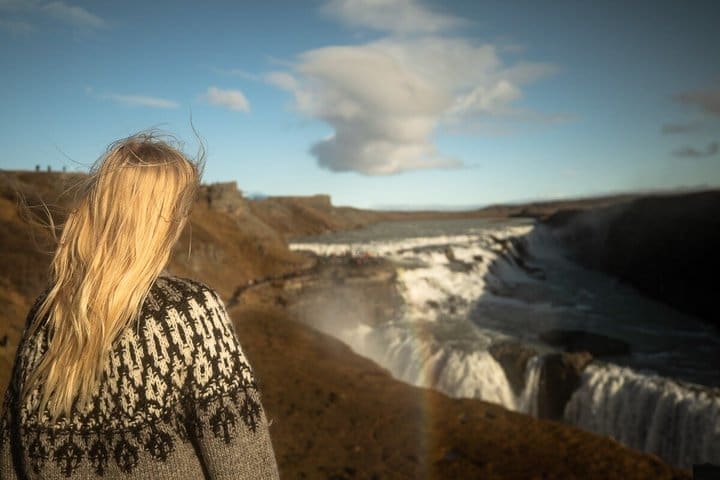 Tour al Círculo Dorado y al Cráter Kerið con Guía de Habla Alemana