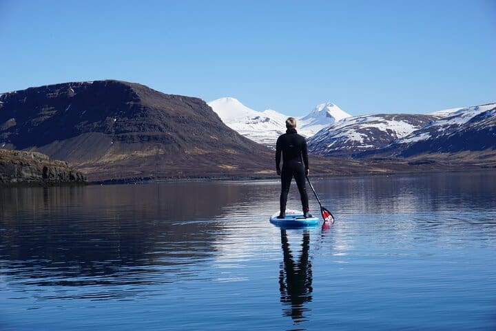 Actividad guiada de paddle surf privado en Hvalfjordur