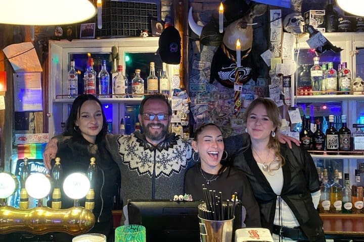 Islandia Bar Crawl Experience