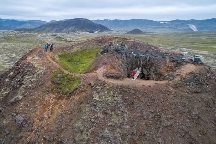 Excursión privada por el volcán y la laguna desde Reikiavik