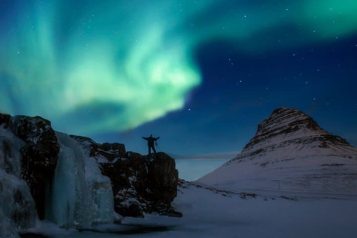 Tour en grupo pequeño por la aurora boreal de Reikiavik con recogida