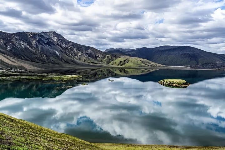 Aventura privada Landmannalaugar 4×4 Super Jeep desde Reikiavik